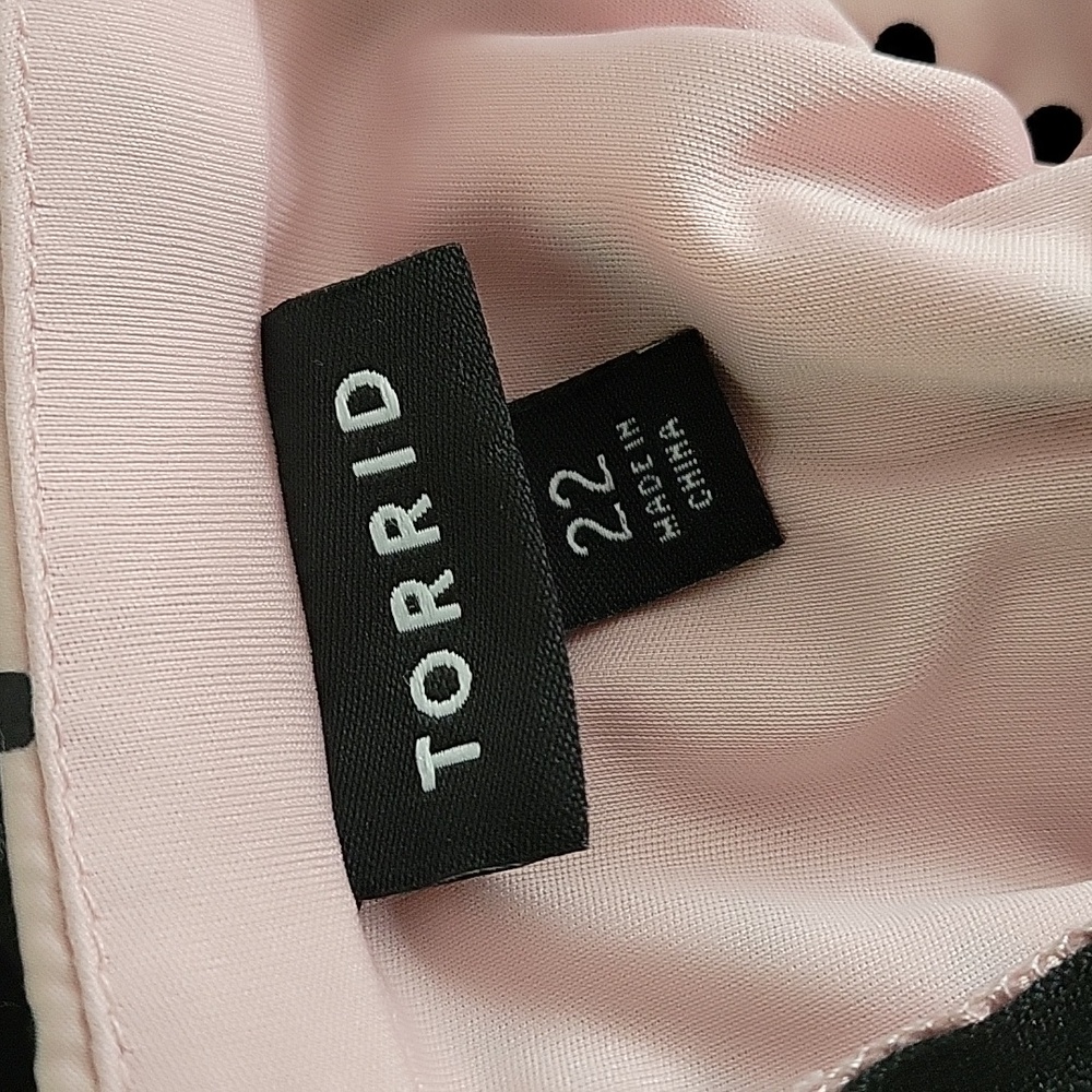 Torrid 50s inspired pink and black sleeveless midi dress polka dots sz 22 - Picture 3 of 5